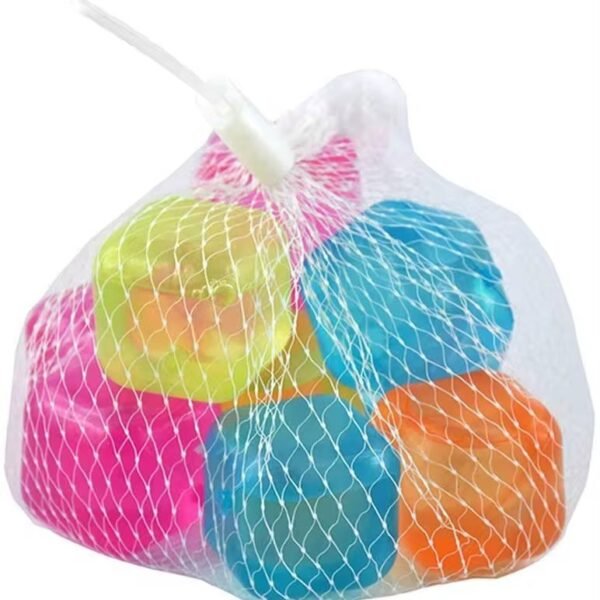 تلج بلاستيك ملوّن